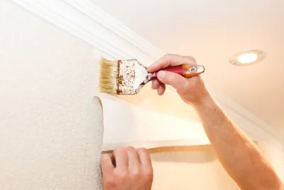 Pose de papier peint à Lezay — revêtements muraux et toiles de verre